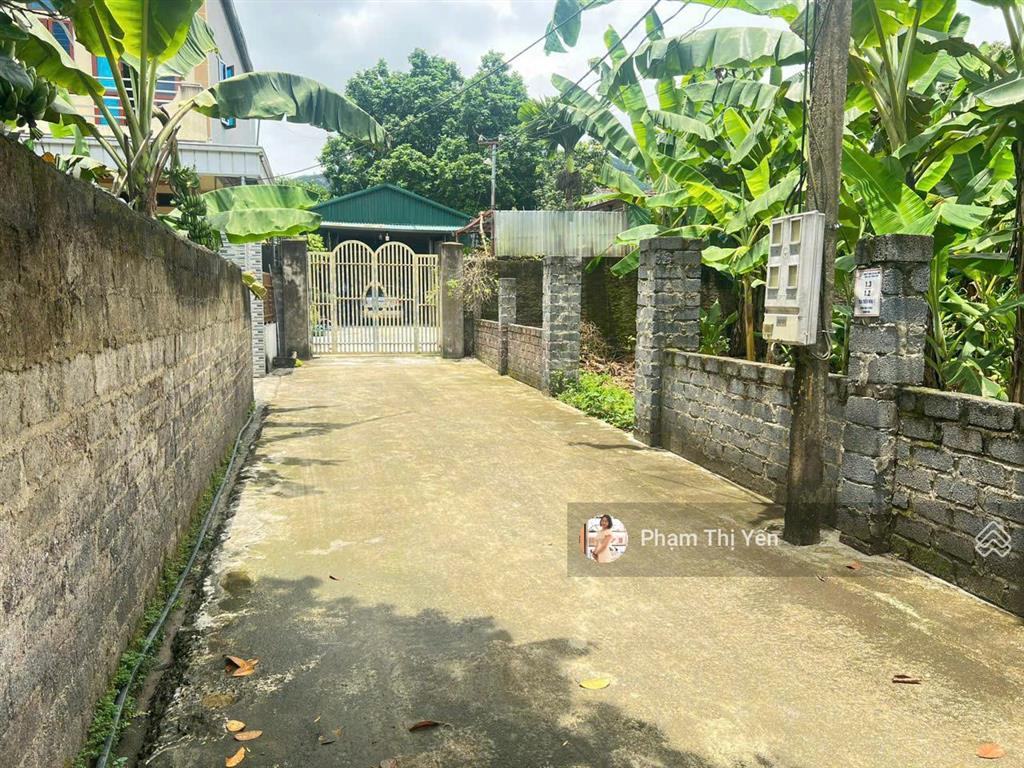 Chính chủ cần bán đất trung tâm thị trấn lương sơn cũ, diện tích 255m² full ont làn 2 ql6
