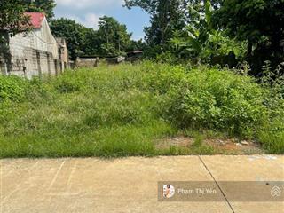 Chính chủ cần bán lô đất tại giếng êm  nhuận trạch ngay sát kcn nhuận trạch, dt 313m2/100m2 ont