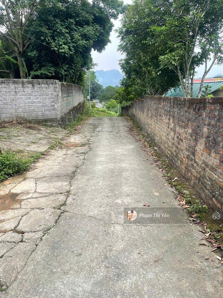 Chuyển nhượng siêu phẩm nghỉ dưỡng đất thị trấn lương sơn diện tích 2100m/200m odt, mặt tiền rộng.