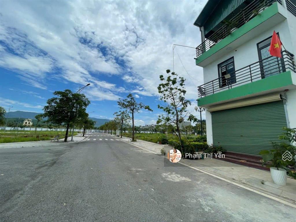 Chính chủ gửi cần bán đất liền kề tại dự án hud lương sơn, đất lk7  09 hướng nam ngay cổng chợ