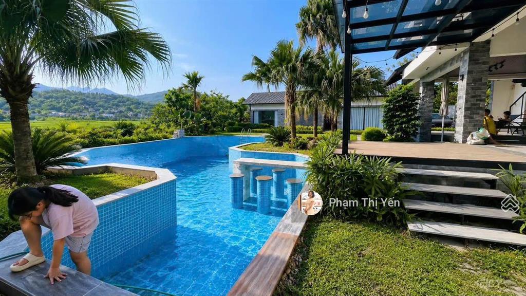 Bán villa nghỉ dưỡng siêu vip tại lương sơn khuôn viên 1300m2 mới hoàn thiện view cánh đồng
