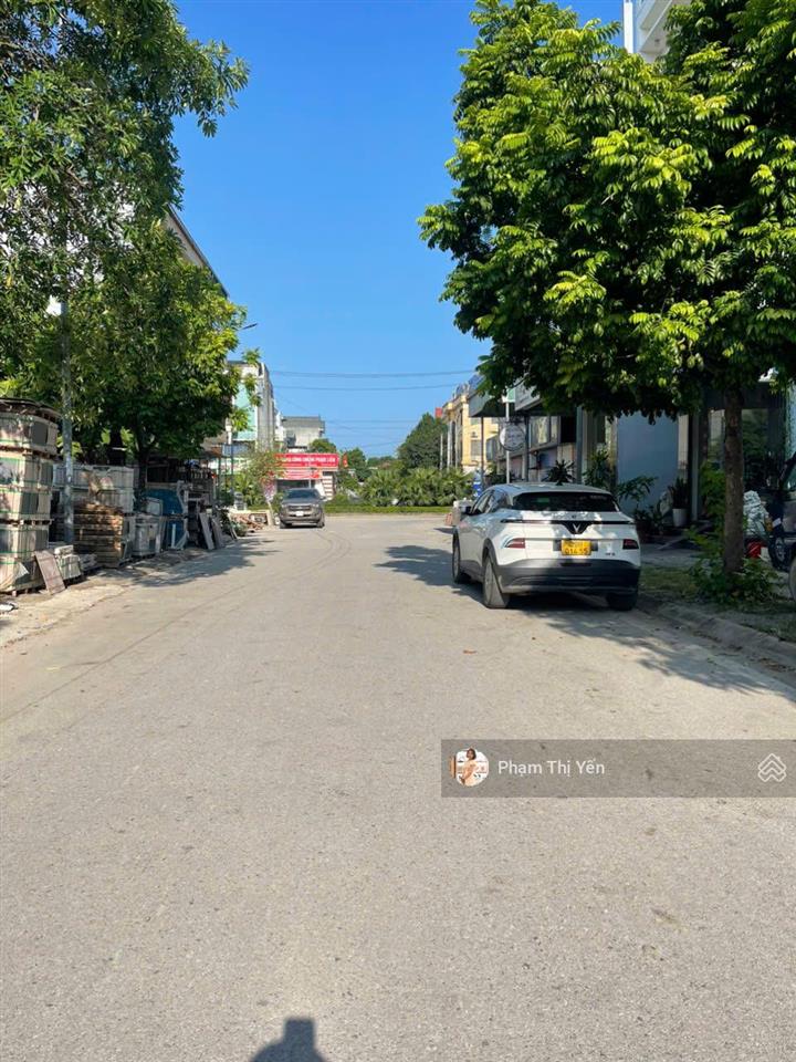 Cần bán lô đất dự án trung tâm phố chợ lương sơn, hướng nam, giá 3,3 tỷ
