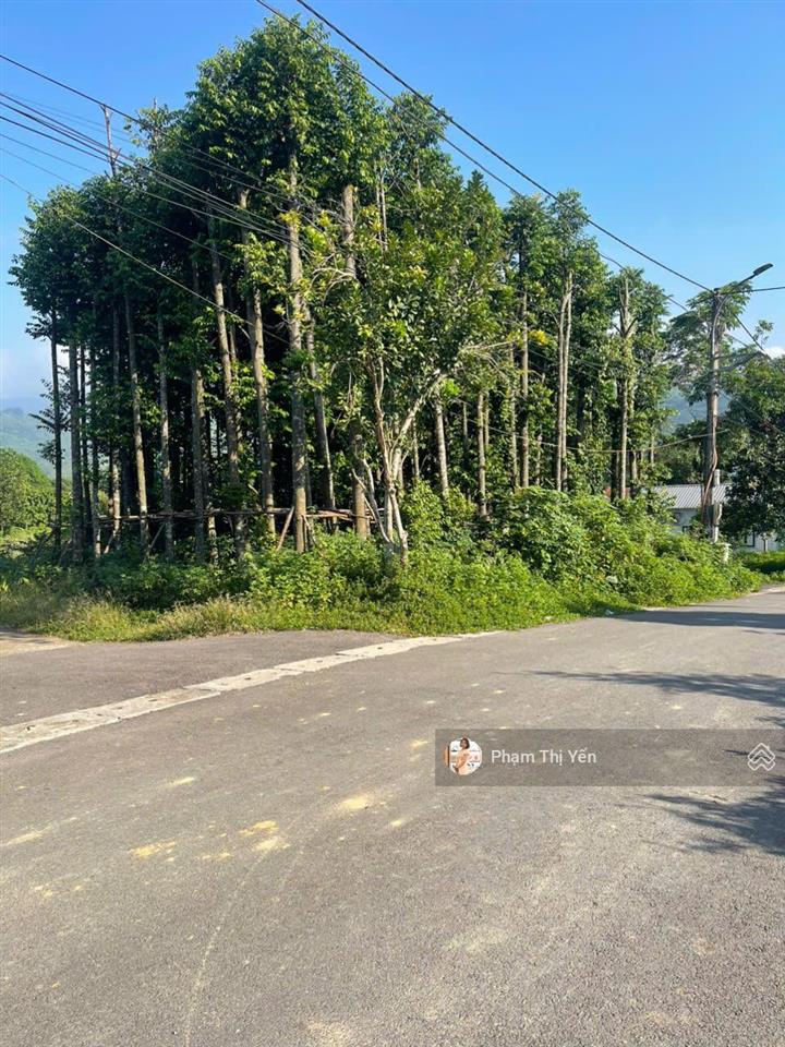 Chủ cần bán 1372m full thổ cư đối diện sân gôn phượng hoàng tại lương sơn đất 3 mặt tiền thoáng đẹp
