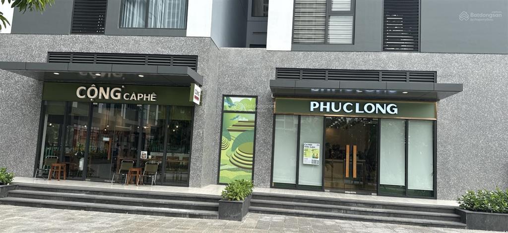 Cho thuê căn góc ngã tư 170m2  mt 17m giá tốt smart city