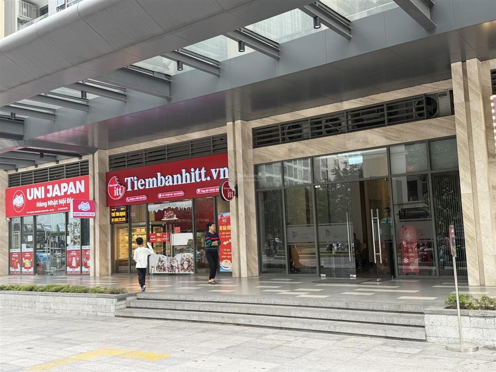 Cho thuê shop cạnh sảnh 59m2 giá 30 triệu /tháng  mt 6m