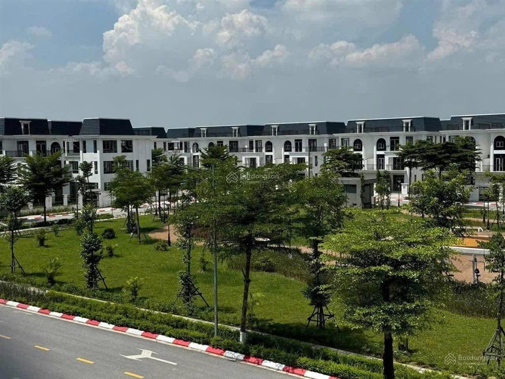 Bán căn bt đơn lập 375 m2 tại hud mê linh chỉ rẻ hơn thị trường 2 tỉ.