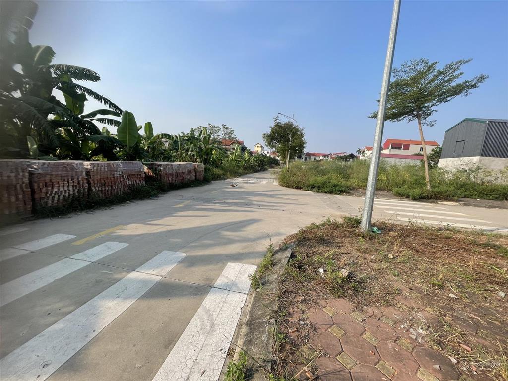 Bán thửa đất đấu giá tại vạn yên  yên lãng  tp hà nội