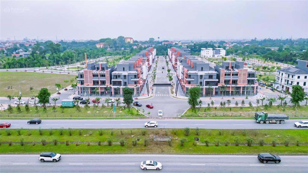 Ra hàng nhanh lô đối diện công viên homie city. giá 2,x tỷ