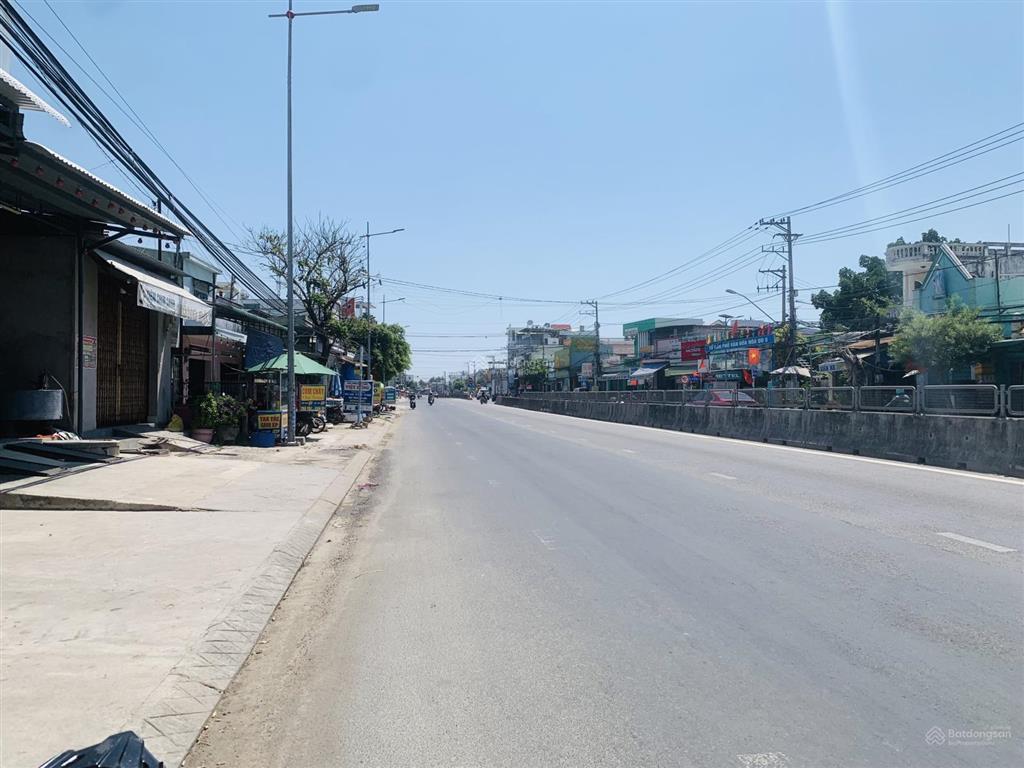 Vị trí kinh doanh sầm uất đường hùng vương đối diện chợ số 9, khai thác dòng tiền ngay
