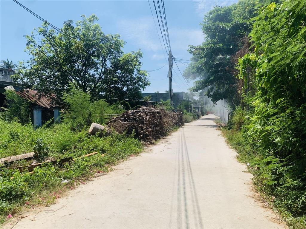 Cần bán lô đất thổ cư gần chợ mỹ ca, đường ô tô giá chưa 9tr8/m2 tại cam ranh