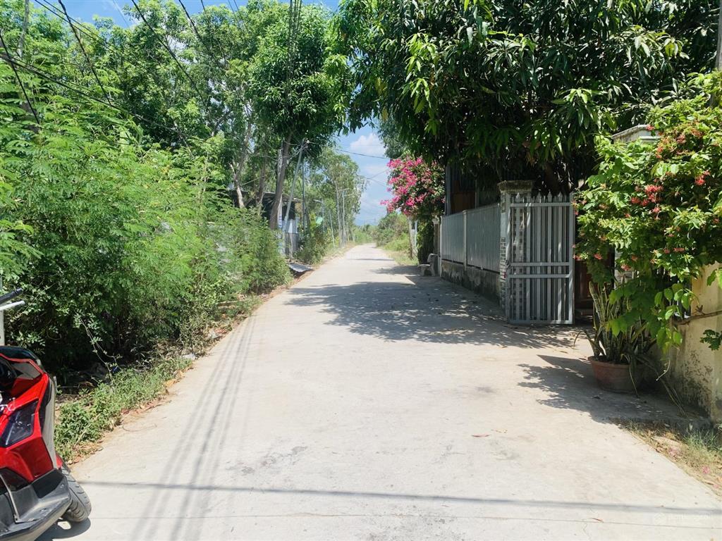 Cần bán lô đất thổ cư gần chợ mỹ ca, đường ô tô giá chưa 9tr8/m2 tại cam ranh