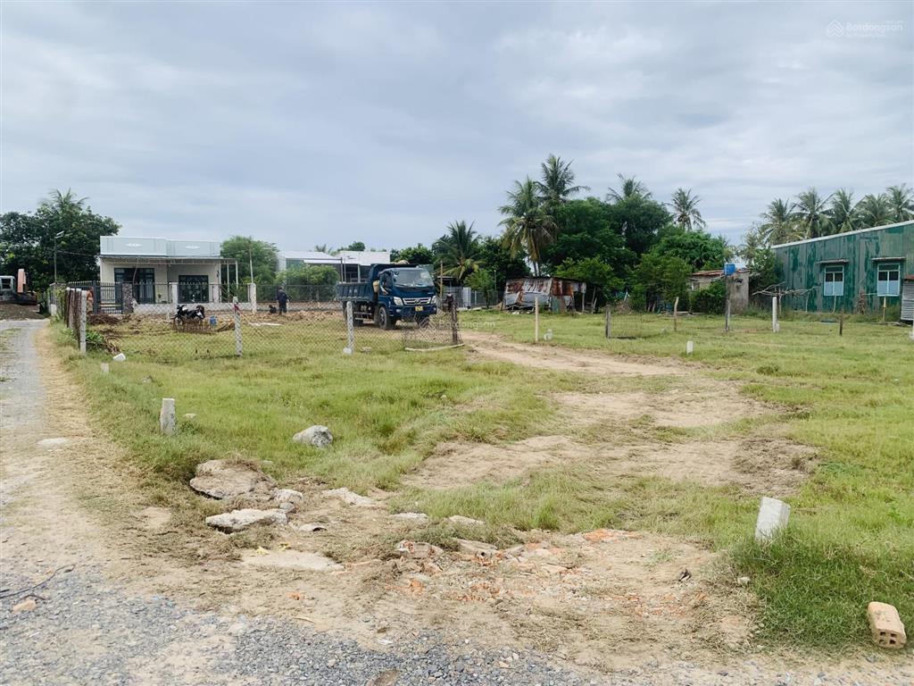 Cần bán gấp lô đất thổ cư giá chỉ 1 tỷ 350 triệu, ngang 6m gần trục chính lương căn can