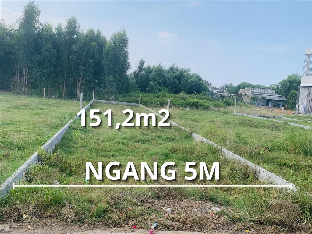 Cần bán gấp lô đất giá 9tr9/m2, đường ô tô, đất thổ cư nằm trong khu dân cư bắc cam ranh