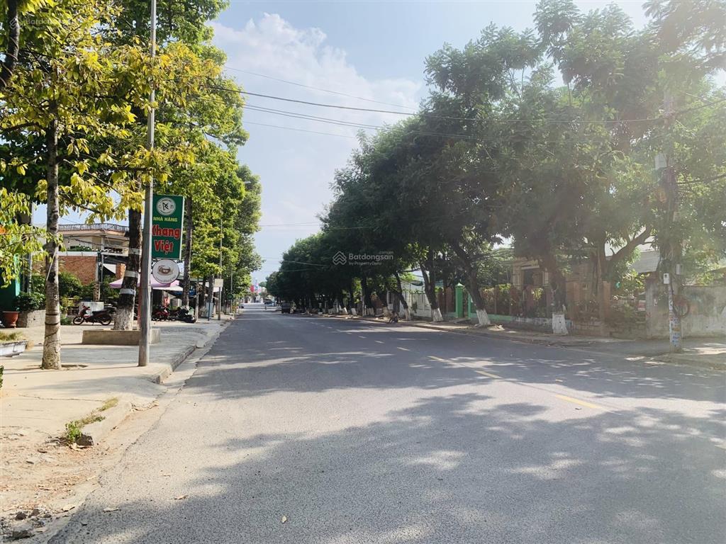 Mặt tiền đường phạm văn đồng, vị trí kinh doanh sầm uất, khai thác dòng tiền ngay tại trung tâm