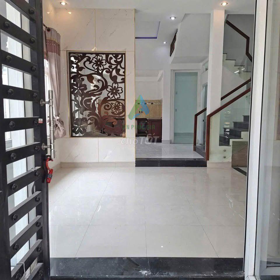 NHÀ 2 TẦNG 2MT GẦN CÔNG VIÊN THANH NIÊN - GIÁ 14TR/THÁNG