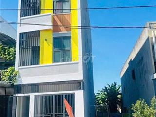 TÒA CĂN HỘ DÒNG TIỀN 60TR/THÁNG GẦN CẦU ĐỎ GIÁ 9,25 tỷ