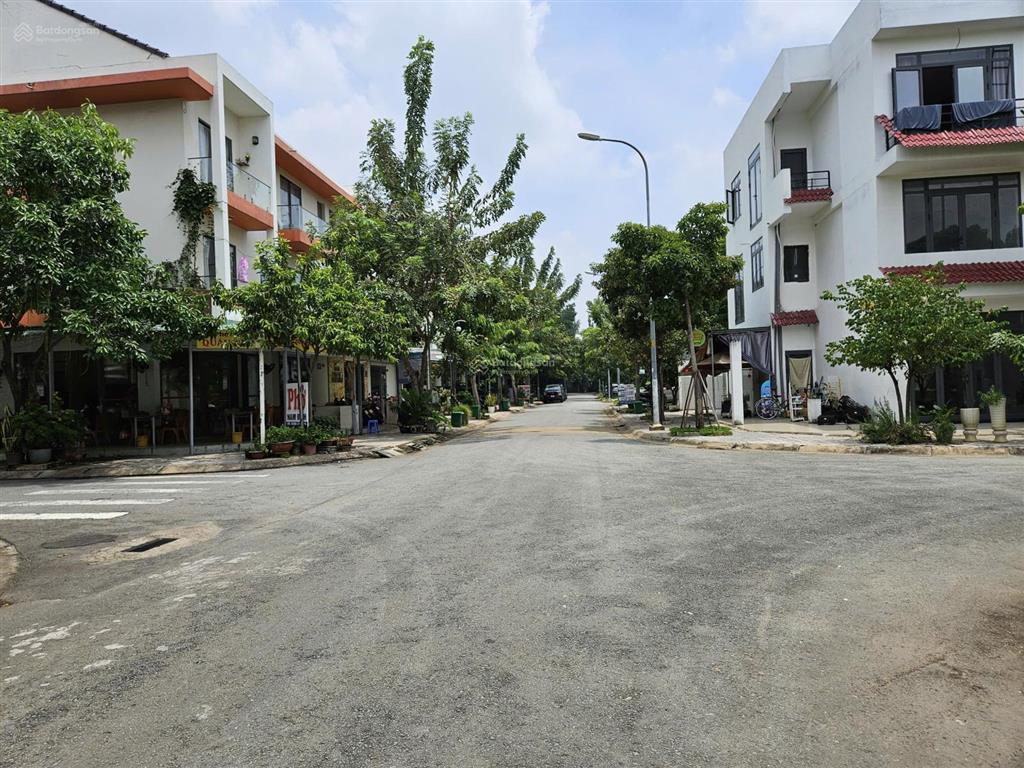 Bán lô nhà phố ngang 6m giá chỉ 10,2 tỷ  đường chính rộng 16m thông liên phường  võ chí công