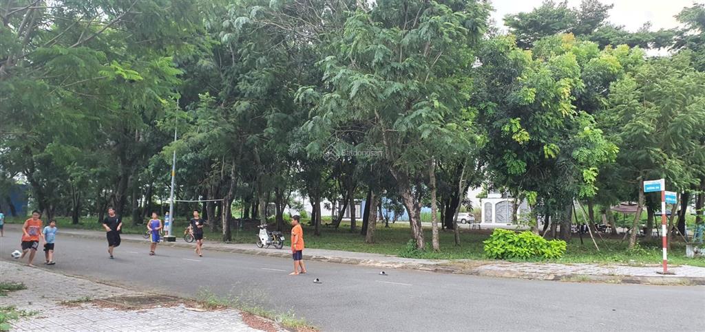 Lô nhà phố 6m x 22m, đường lớn trục chính rộng 20m kdc có bảo vệ, nhiều cây xanh giá đầu tư