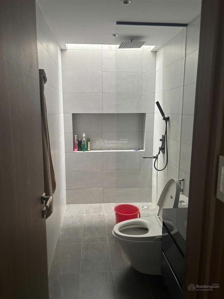 Bán biệt thự sân vườn, hồ bơi 240m2 khu liên phường cách global city chỉ 1 km giá đầu tư