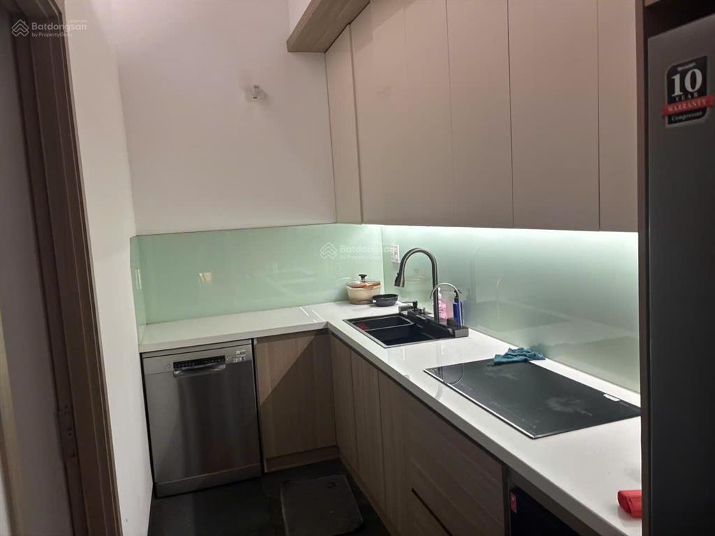 Bán biệt thự sân vườn, hồ bơi 240m2 khu liên phường cách global city chỉ 1 km giá đầu tư