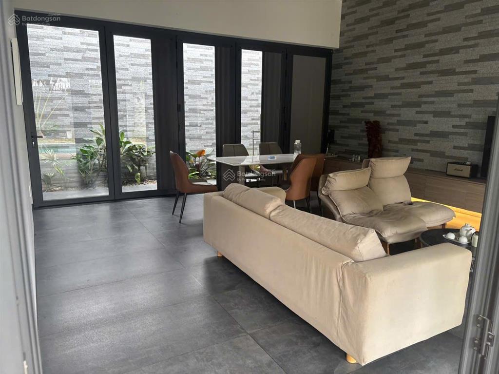 Bán lô bt 200m2, đường rộng 20m 1/ liên phường, đối diện dự án chung cư  giá đầu tư