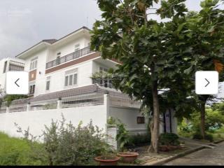 Bán nhà biệt thự 200m2  nội thất đẹp  đối diện công viên  đang có hợp đồng thuê  giá 21,5 tỷ