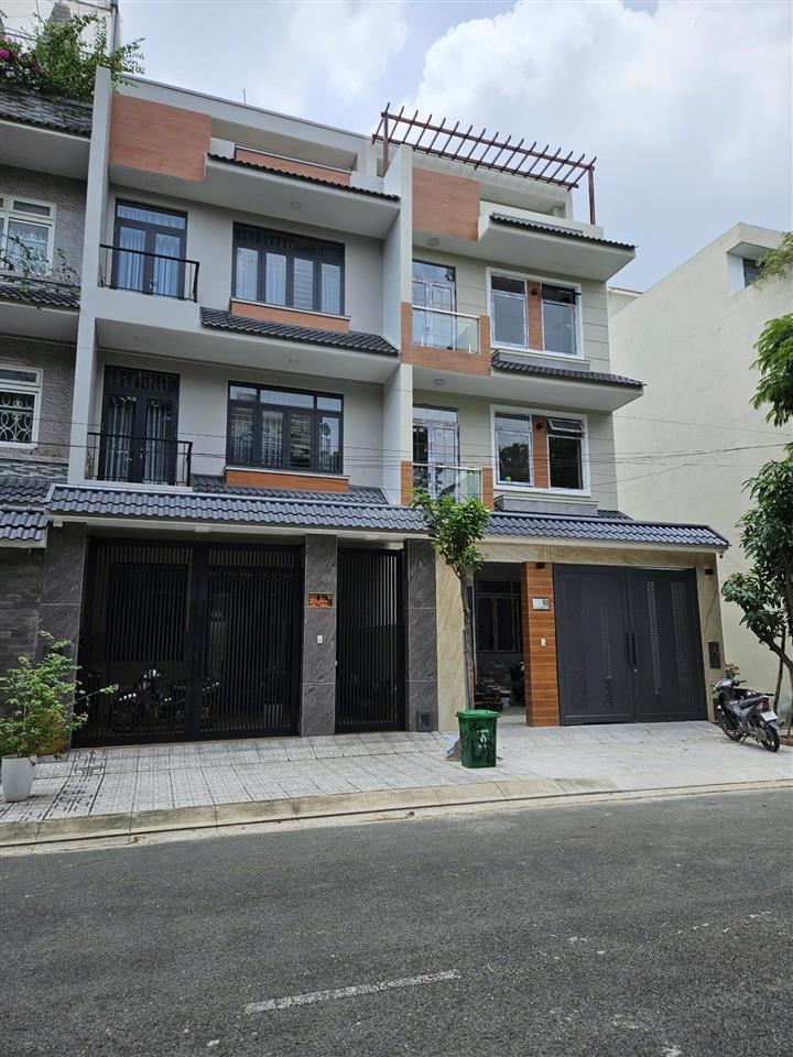 Cần bán gấp chủ hạ giá lô 132m2, đường lớn 15m, kdc có bảo vệ, cây xanh  kế da imperia sensa park