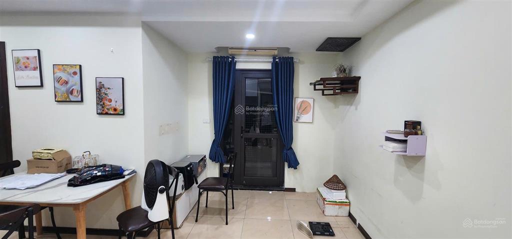 Cho thuê căn hộ 2 ngủ 1 vệ sinh intracom riverside