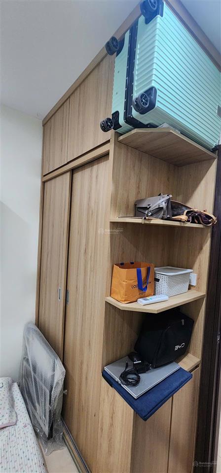 Cho thuê căn hộ 2 ngủ 1 vệ sinh intracom riverside