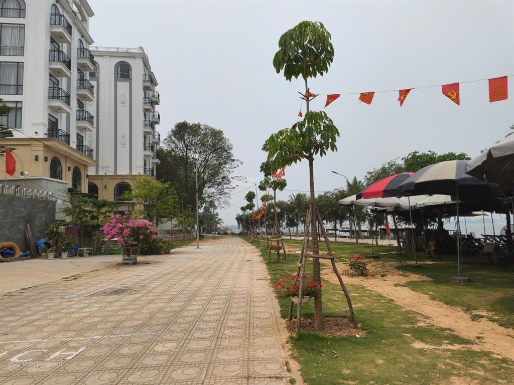 Đất nghỉ dưỡng sát hồ đại lải, có sổ đỏ, thích hợp kinh doanh, làm nhà vườn