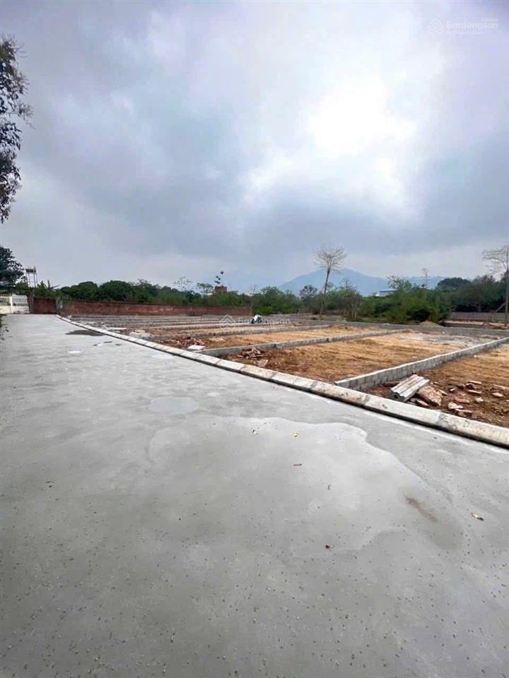 Lô đất 102m full thổ cư phú thịnh, kim anh  ngõ thông oto  sẵn sổ đỏ