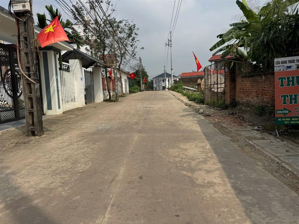 Bán nhanh 150m2 trục chính kinh doanh  vụ bản, kim anh  ngõ 3 oto tránh  sẵn sổ đỏ