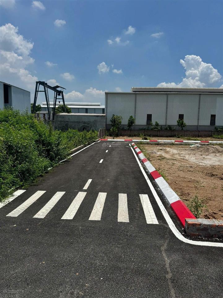 115m thái lai, xã kim anh  đất 2 mặt đường trước sau  sẵn sổ đỏ