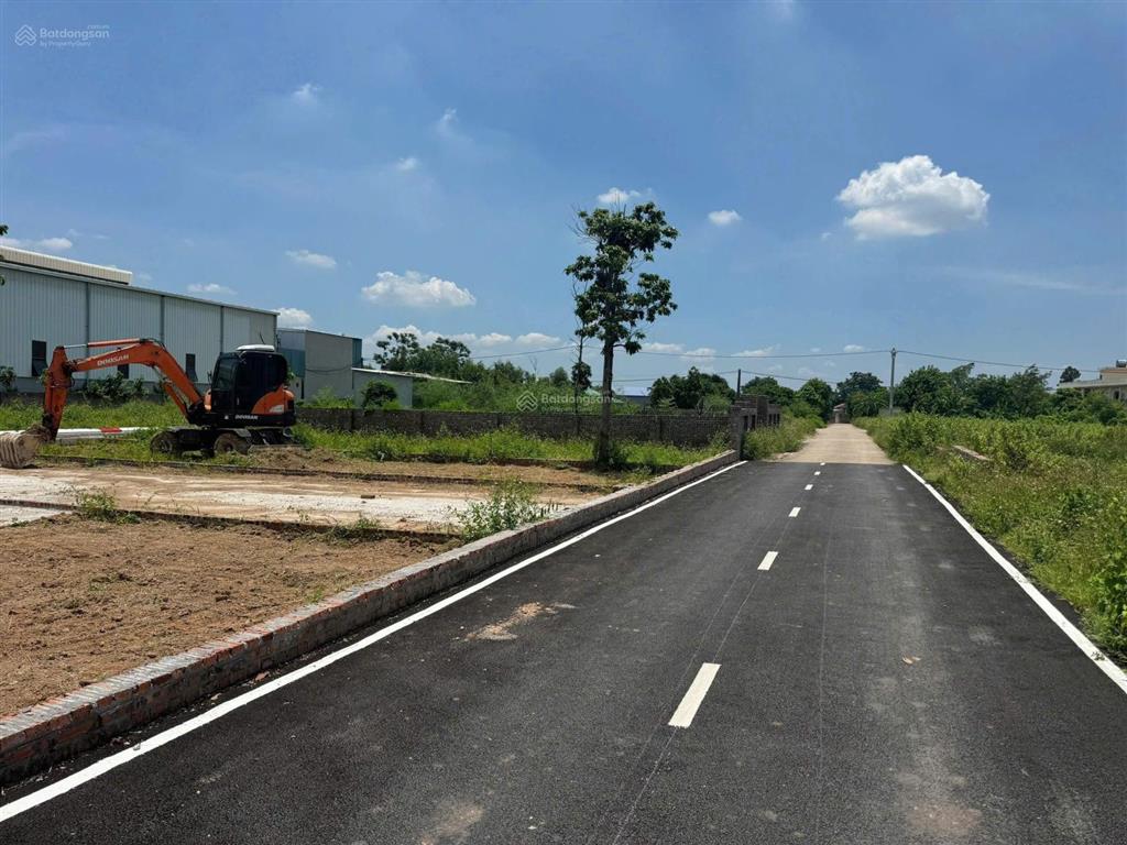 115m thái lai, xã kim anh  đất 2 mặt đường trước sau  sẵn sổ đỏ