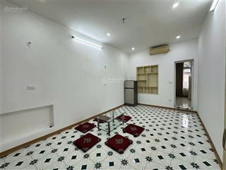 Cho thuê căn hộ tập thể 45m2 giá 5 triệu/tháng