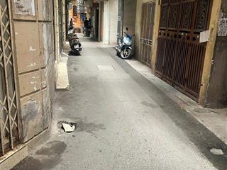 Cho thuê nhà riêng thái hà 3 tầng 3pn giá 10 triệu