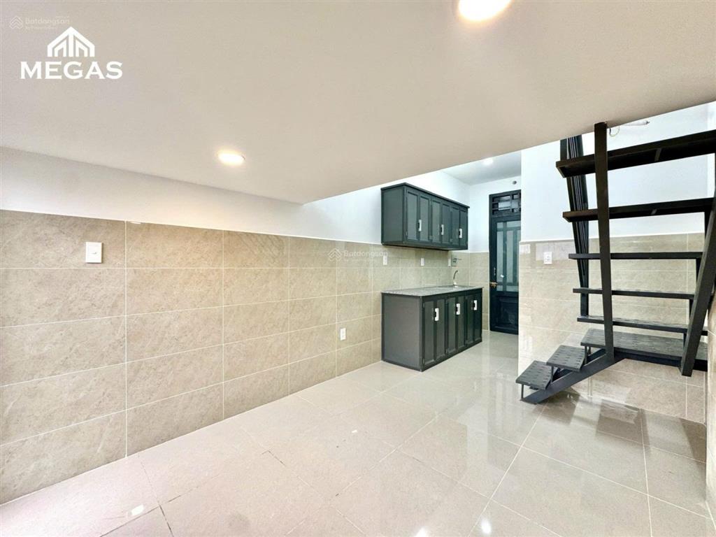 Căn hộ 39m2  mới xây 100%  ban công  full nội thất  ngay cvpm quang trung  dương thị mười