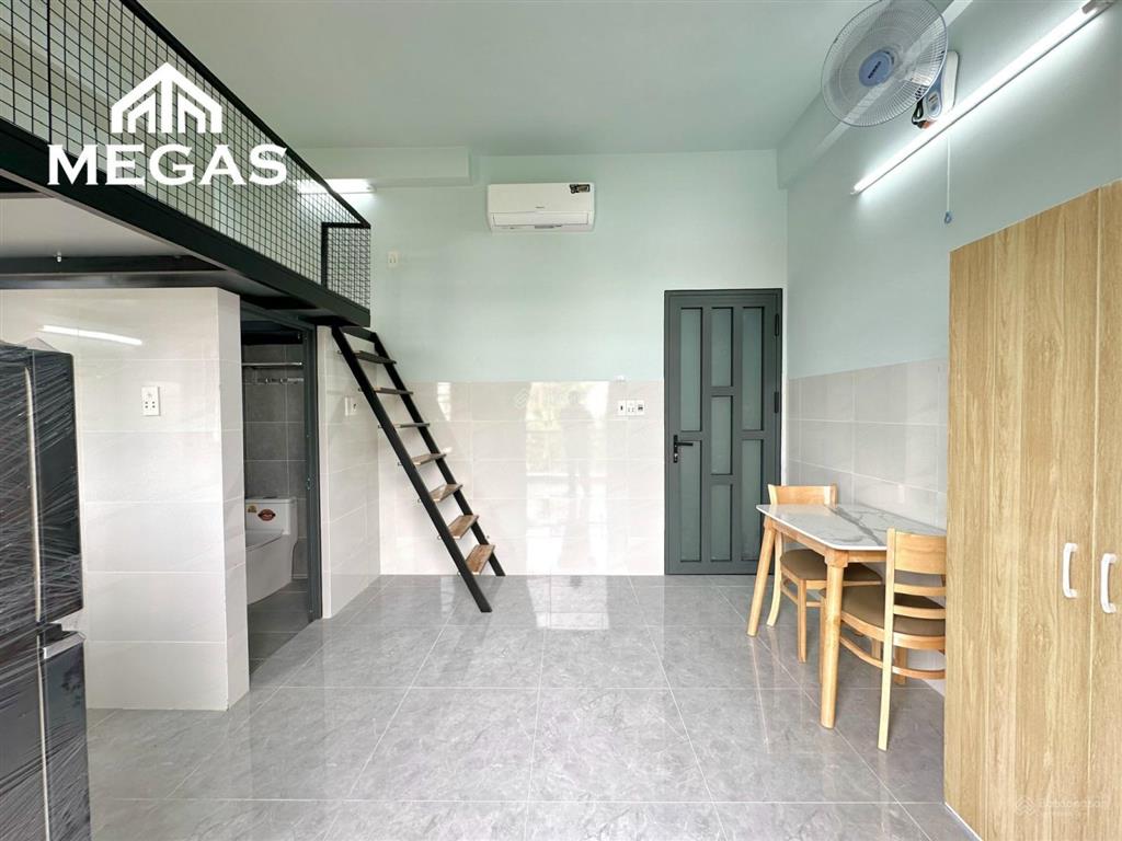 Phòng trọ gác 30m2 gác cao 2m mới khai trương ngay nguyễn văn quá  cầu tham lương
