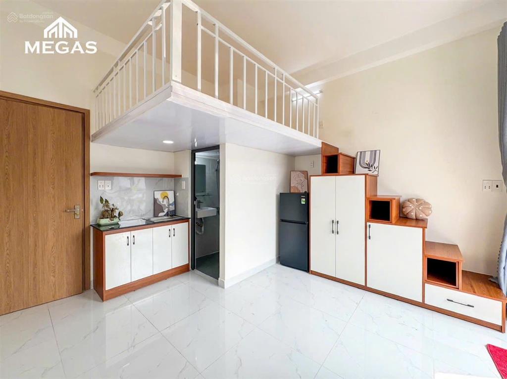 Căn hộ cao cấp ban công trang bị đầy đủ nội thất, ngay cầu tham lương, coopmart phan văn hớn