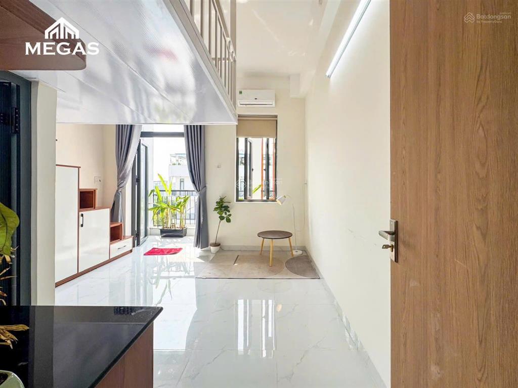 Căn hộ cao cấp ban công trang bị đầy đủ nội thất, ngay cầu tham lương, coopmart phan văn hớn