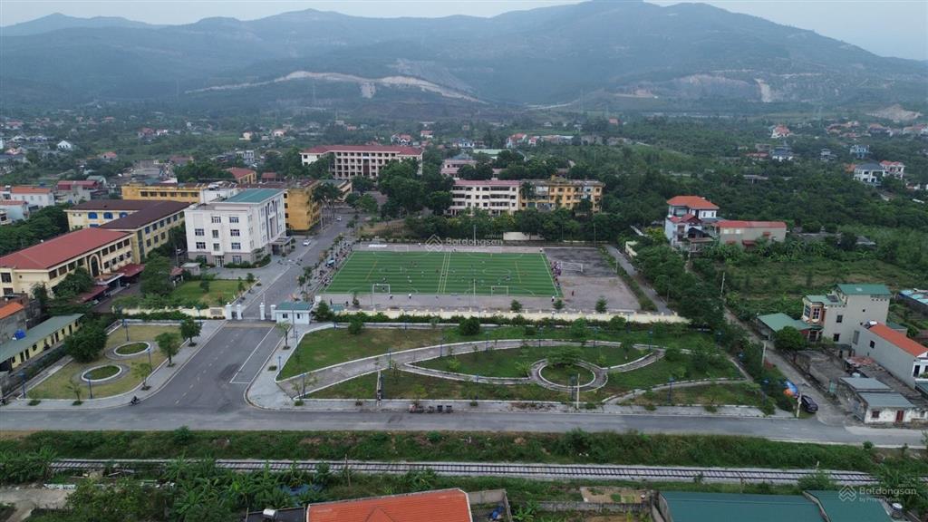 Bán thửa đất 3000m2 siêu rộng tại mạo khê quảng ninh xây biệt thự, khu nhà trọ