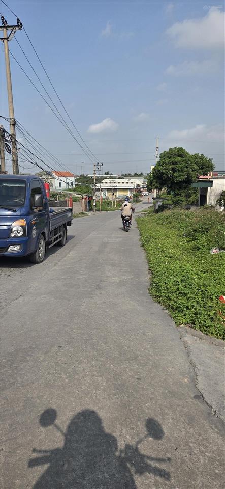 Chính chủ bán mảnh đất lô góc 2 mặt tiền tại mạo khê, hơn 1 tỷ