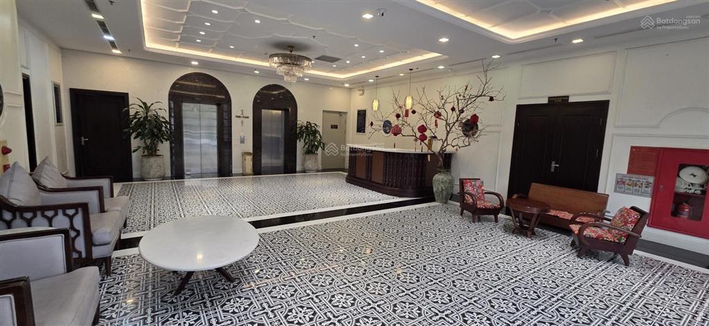 Chính chủ bán chung cư beverly hills căn góc 2 phòng ngủ 83m2 ban công bao quanh view trọn biển