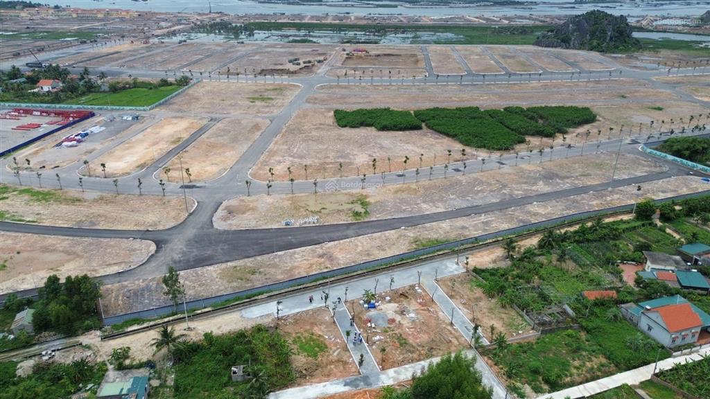 Bán 75m2 tại đại yên, hạ long, 2,5 tỷ sát bên cạnh vinhomes hạ long xanh
