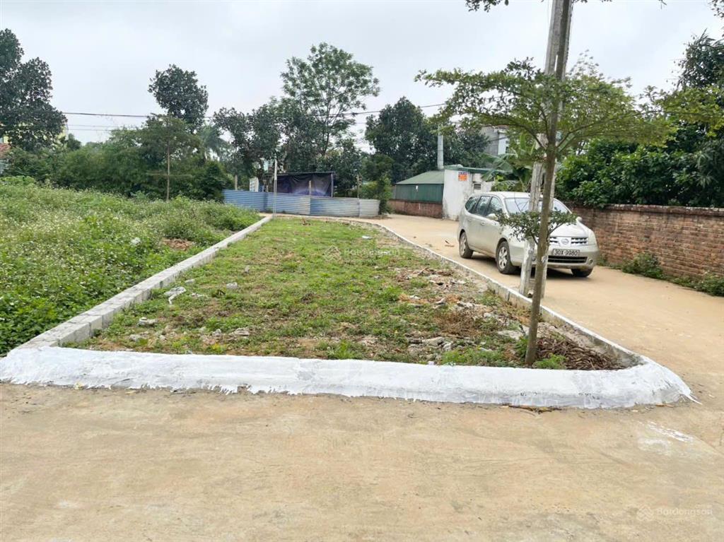 Siêu phẩm đất nền hòa lạc lô góc 3 mặt tiền ngay ngã 4 đồi sen trì
