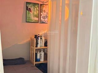 Cho thuê tiệm nail đối diện bcons sala, không gian mở, dt lớn giá chỉ 6tr/tháng.