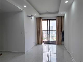 Bán căn hộ cao cấp view hồ bơi tầng trung