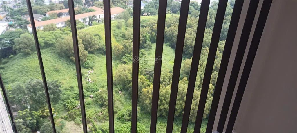 Cho thuê 2pn opal skyline có máy lạnh, bếp, hút mùi, view hồ bơi đẹp giá chỉ 6tr/tháng