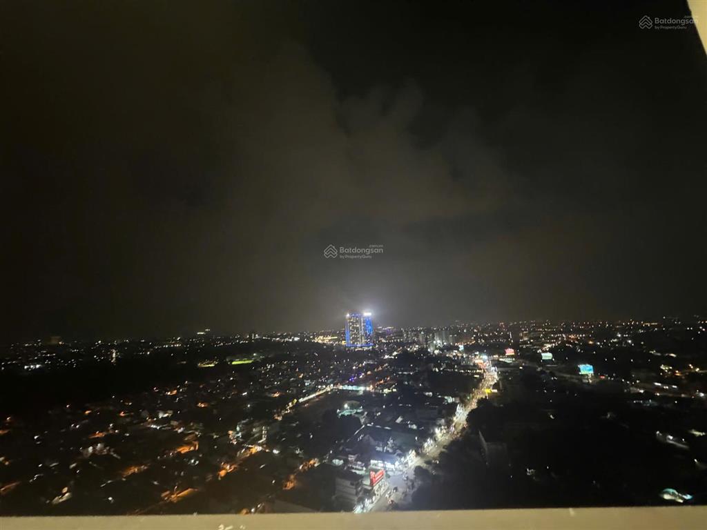 Bán căn hộ góc thang máy riêng 63m²