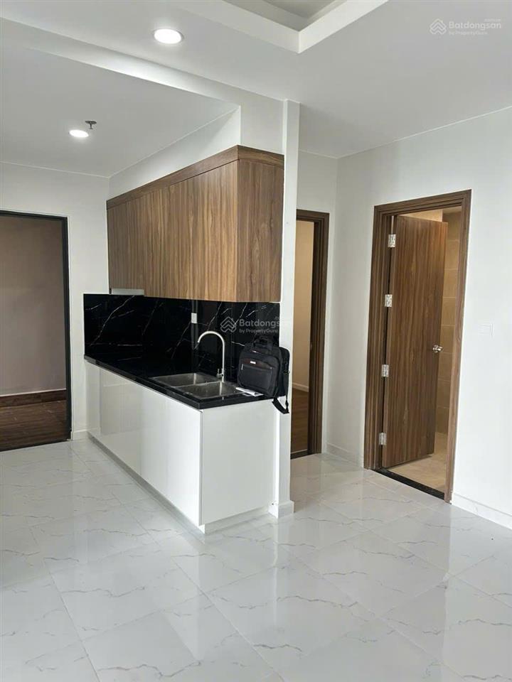Cho thuê căn hộ 70m² full nội thất view hồ bơi